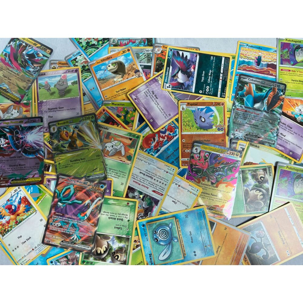 50-Card Pokémon Card Bundle